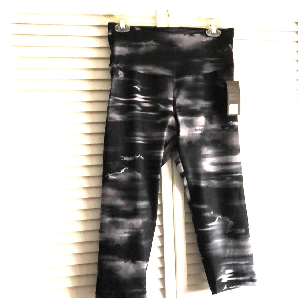 G-Dry Cool High Rise Fitted Crop